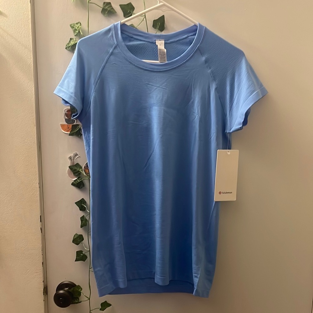 NWT Lululemon Swiftly Tech Short Sleeve Shirt 2.0 Hip Length